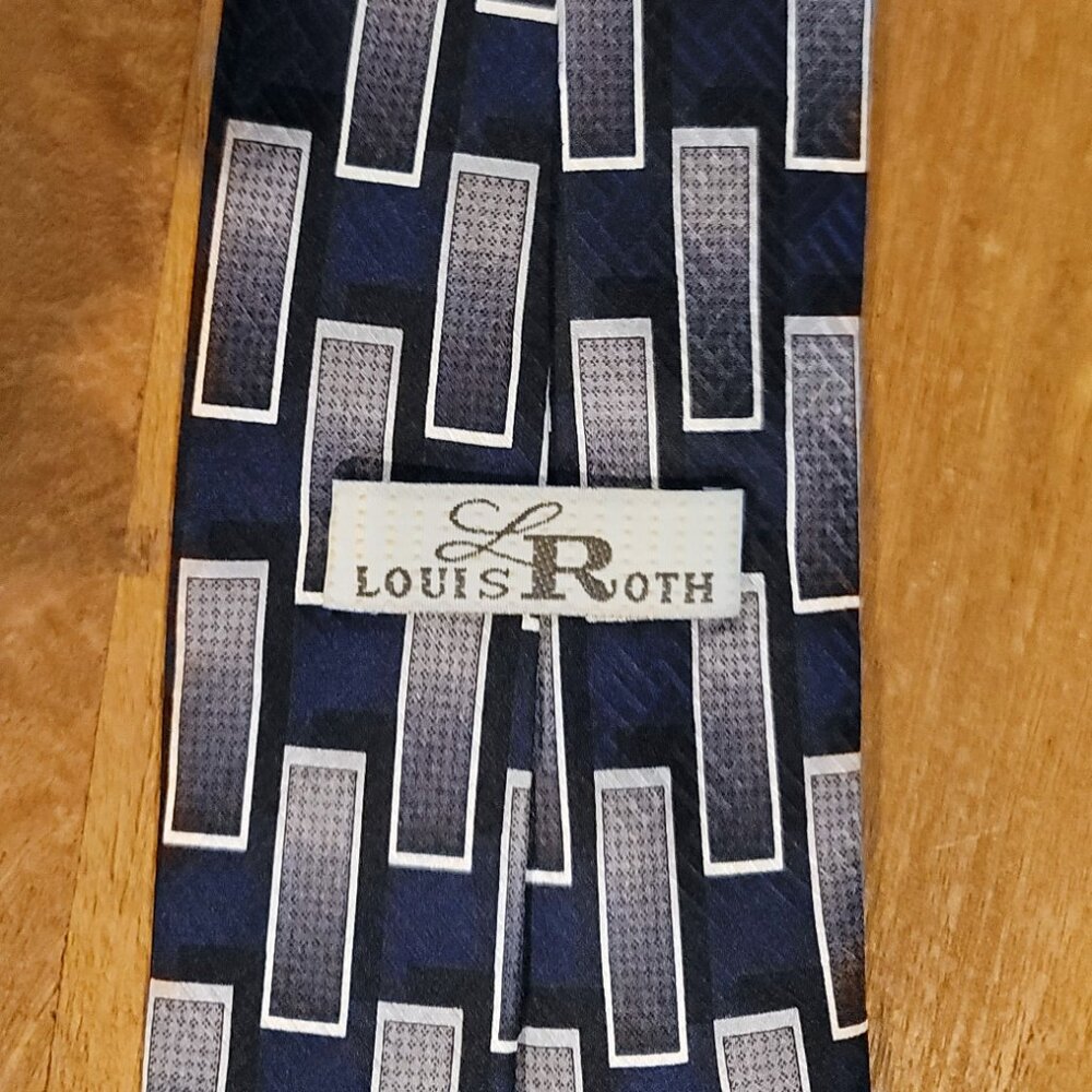 Louis Roth Classic Geometric Patterned Tie - Picture 3 of 3